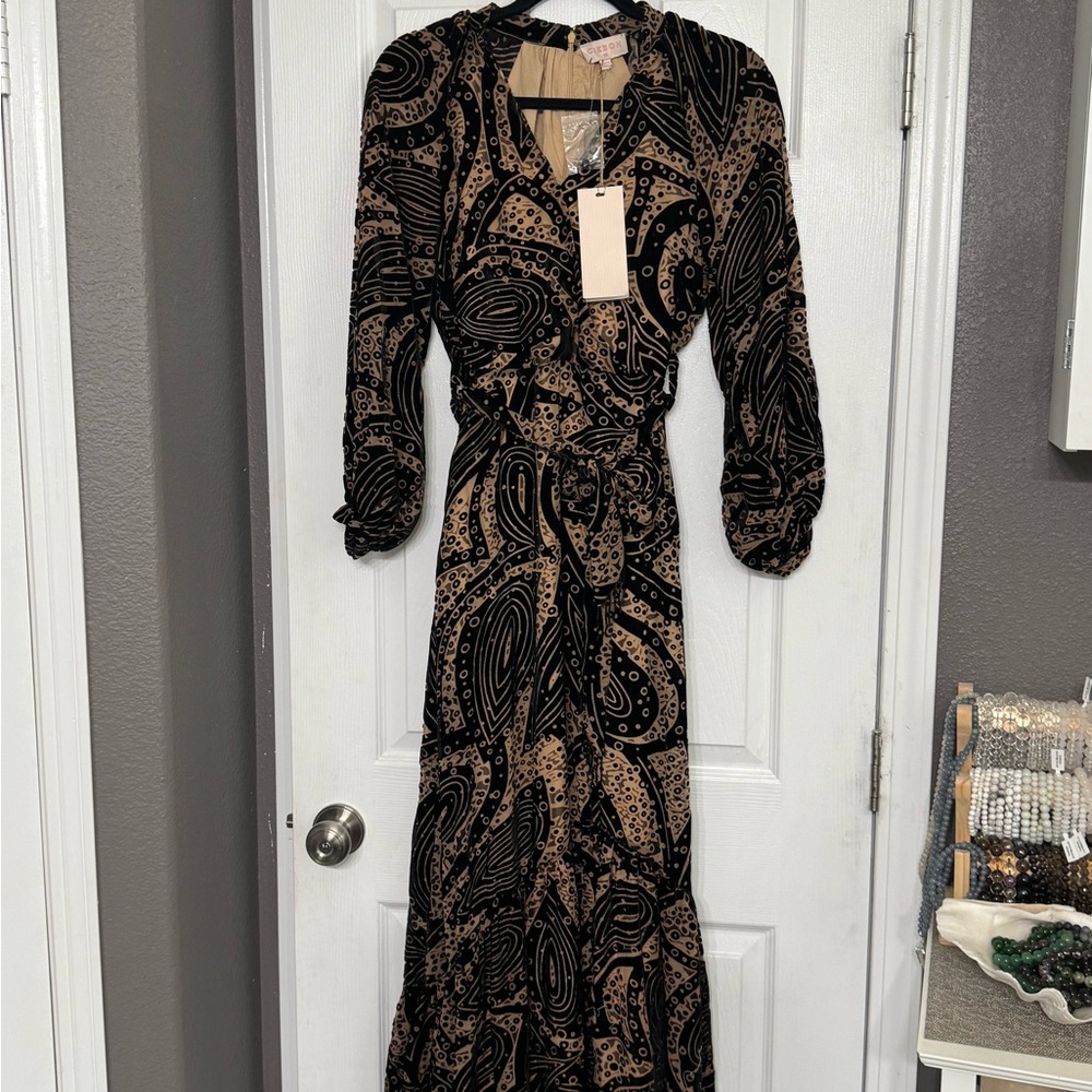 Elegant Aria Black and Tan Faux Wrap Dress with sheer Sleeves Size XS
